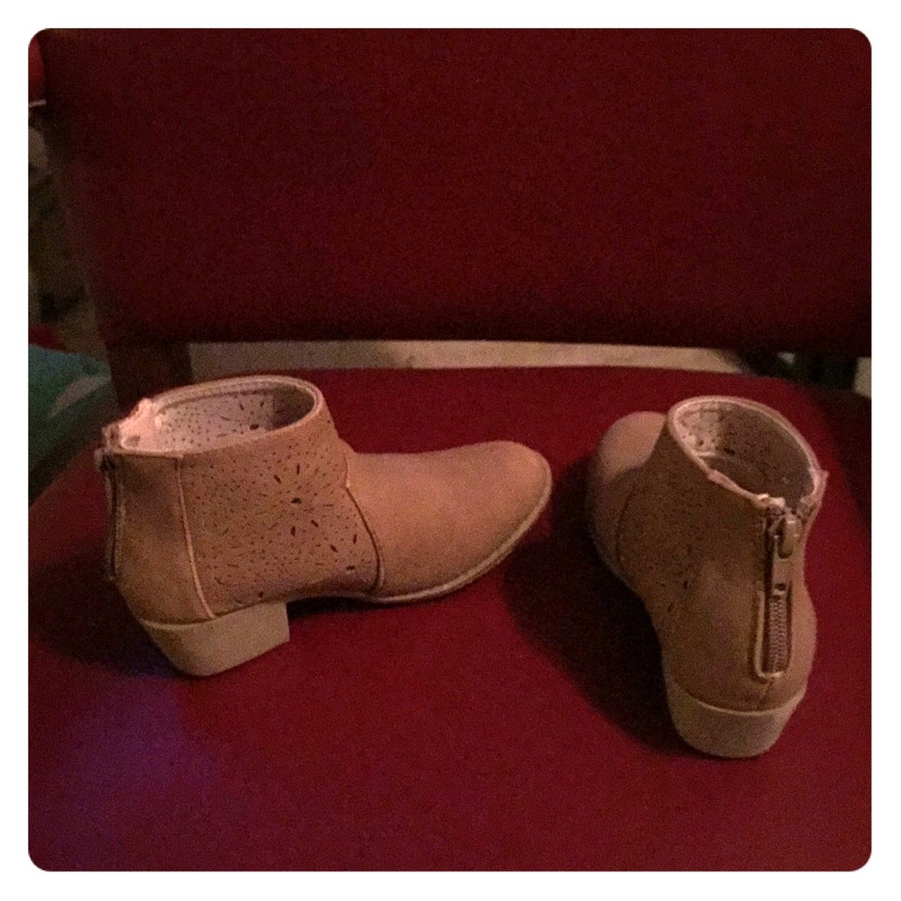 Toddler items/women’s shoes-handbags-clothes 1-2X